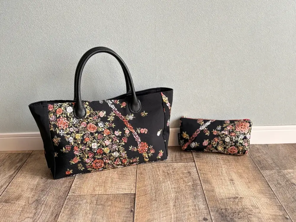 着物の華やかな刺繍を活かしたフォーマルトートバッグ